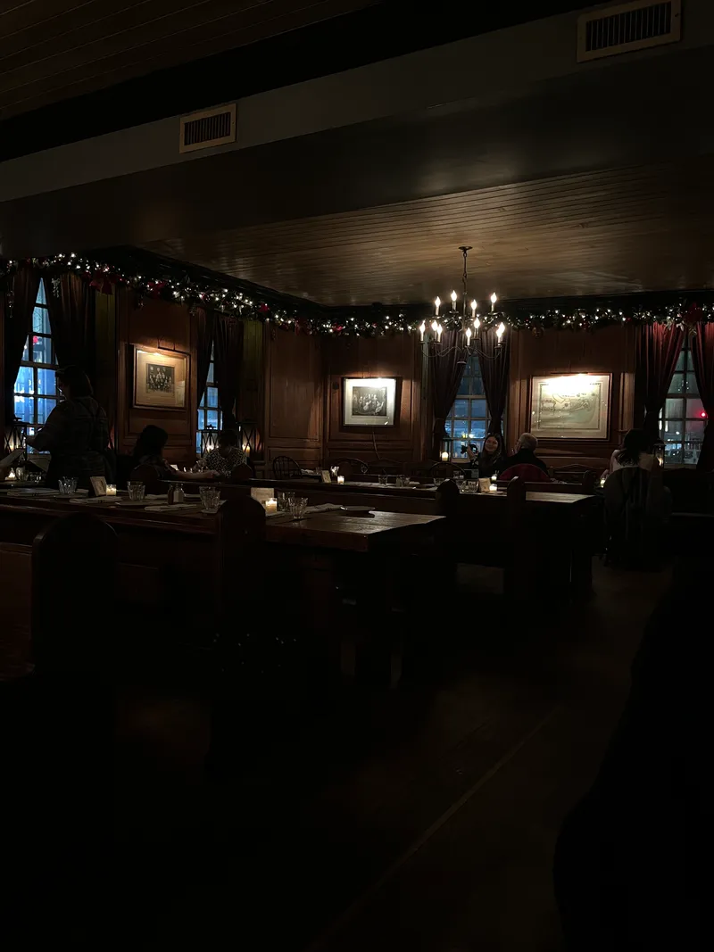 frances-tavern-new-york-manhattan