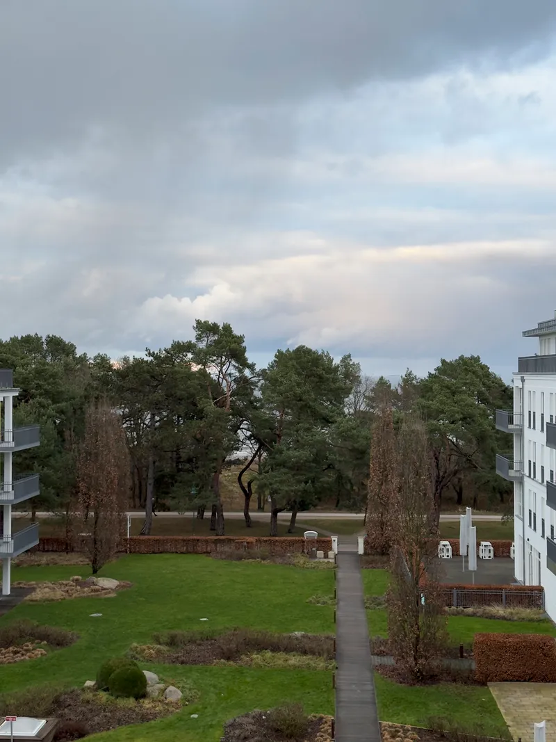 steigenberger-grandhotel-und-spa-deluxe-zimmer-ausblick